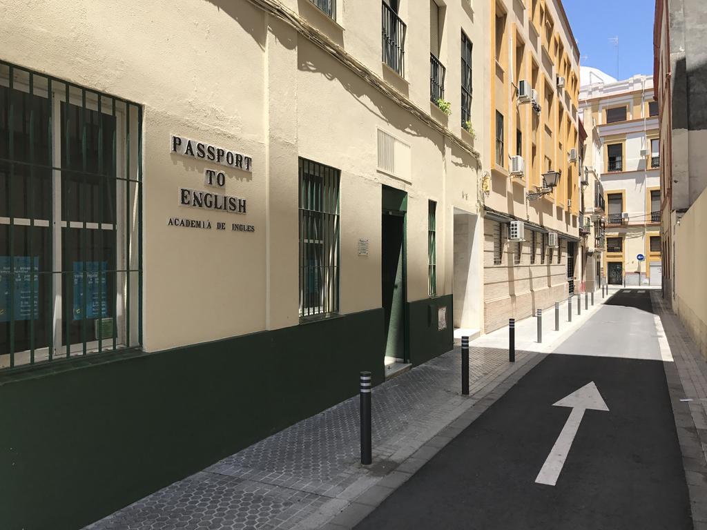 Bromham Apartment Seville Exterior photo